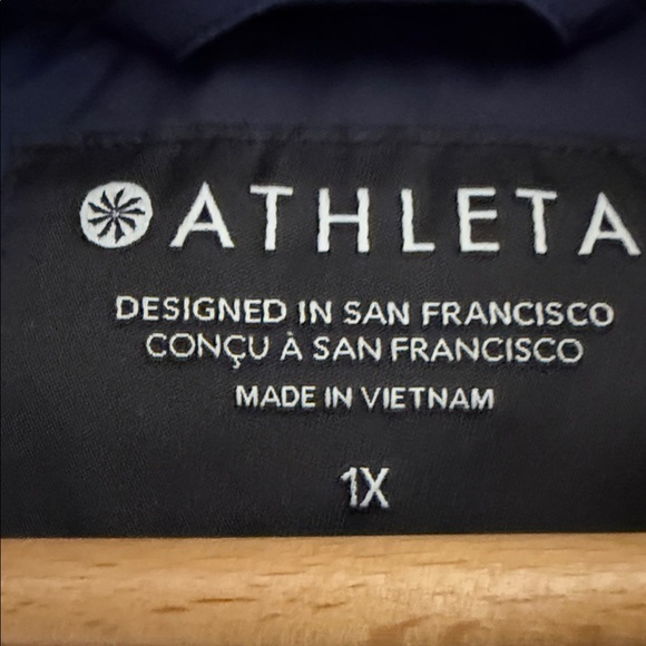 Athleta Inlet Deep Blue Quilted Jacket - Picture 5 of 9